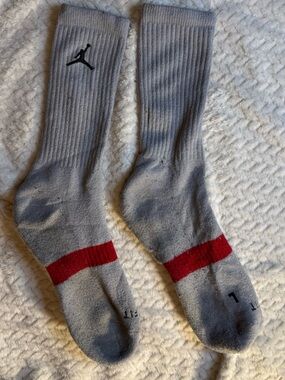 🏀 Jordan Gray Crew Athletic Socks Striped